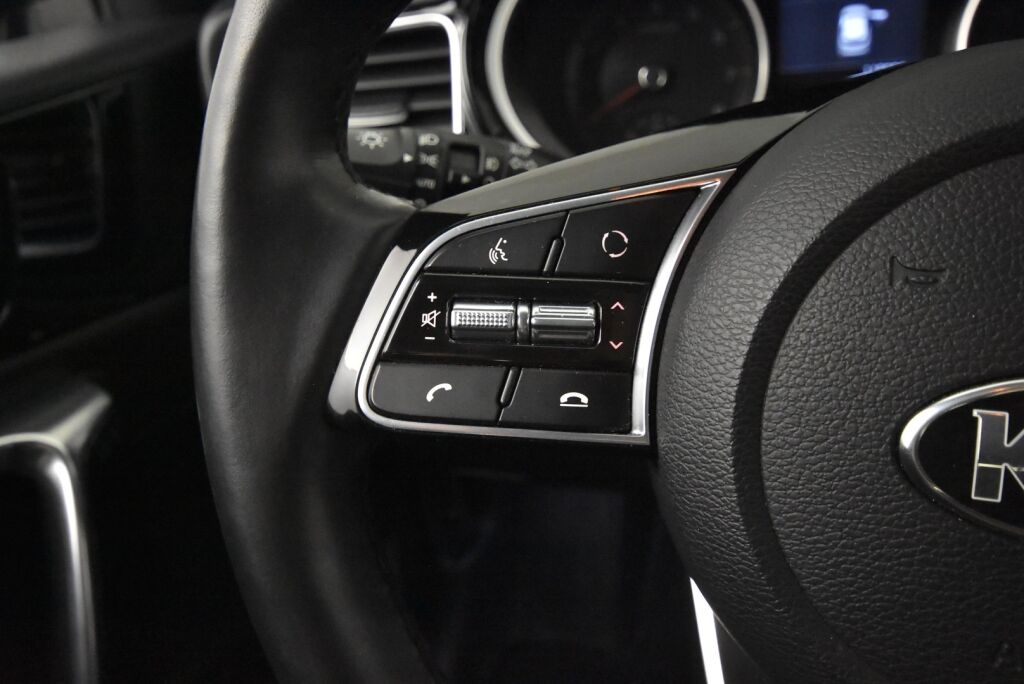 Kia Ceed 2018 1,4 T-GDI ISG 140hv EX 5D DCT A/T EcoDynamics / Tehdastakuu / LED-valot / Navigointi / Peruutuskamera
