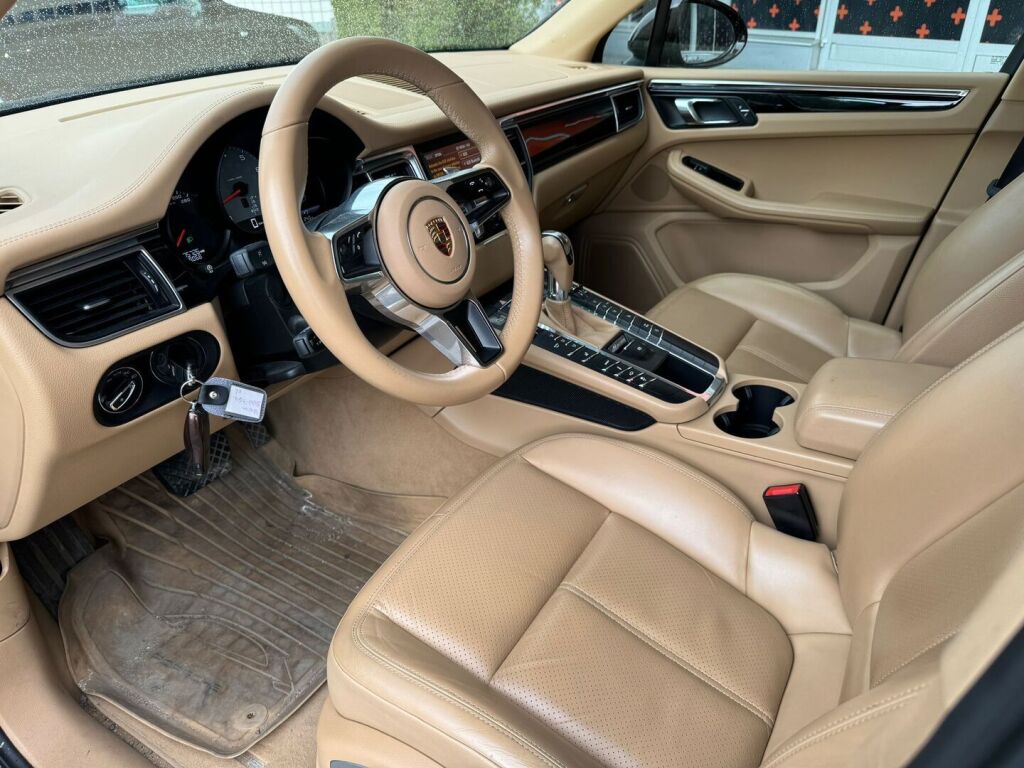 Porsche Macan 2015 S / Panoraamakatto / Sähköpenkit / Ilma-alusta / Nahkaverhoilu