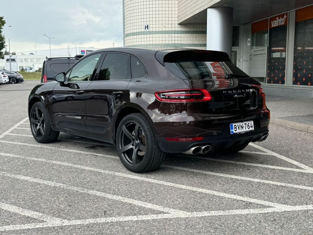 Porsche Macan 2015 S / Panoraamakatto / Sähköpenkit / Ilma-alusta / Nahkaverhoilu