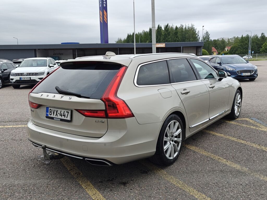 Volvo V90 2016 D4 Inscription aut / Merkkihuollettu / VOC / Webasto / Vetokoukku / Adapt.vakkari / Pilot Assist / Nahkaverhoilu /