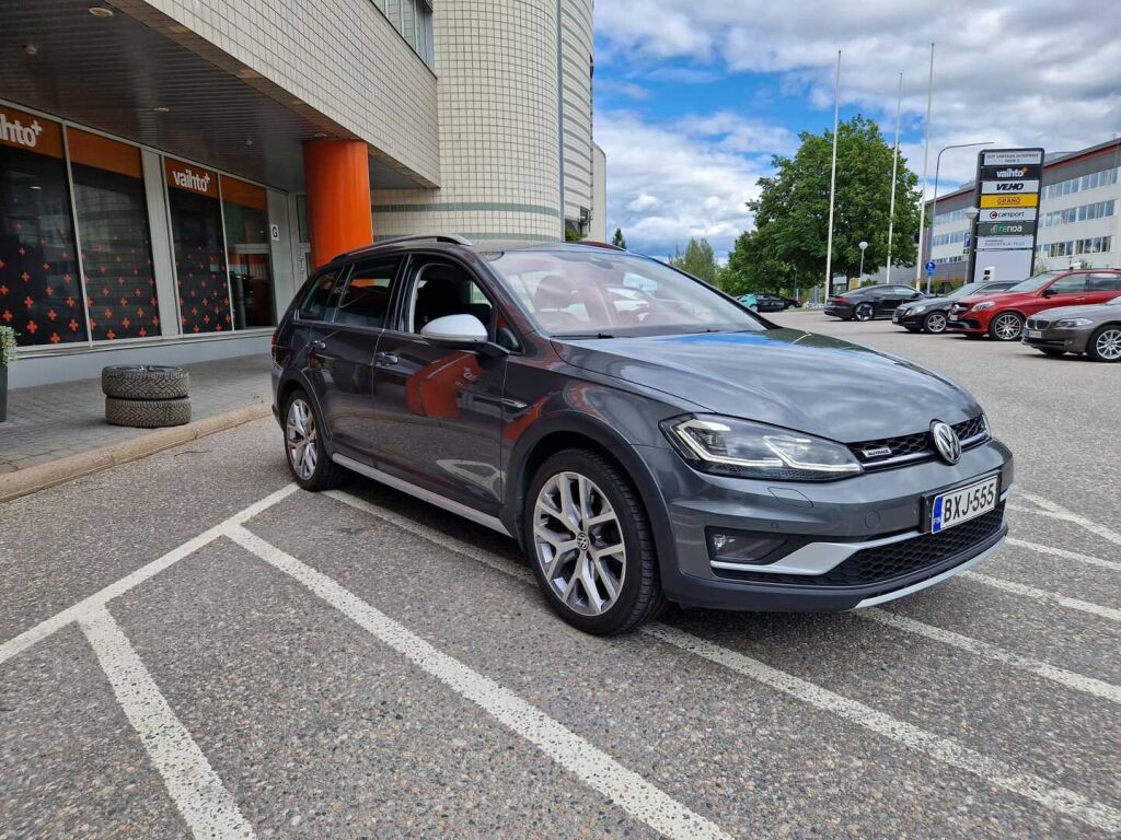 Volkswagen Golf 2019 Variant Alltrack 2,0 TDI SCR 135 kW (184 hv) 4MOTION DSG-automaatti / Webasto / Acc / LED / Keyless Go / Kamera
