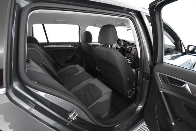 Volkswagen Golf 2019 Variant Alltrack 2,0 TDI SCR 135 kW (184 hv) 4MOTION DSG-automaatti / Webasto / Acc / LED / Keyless Go / Kamera