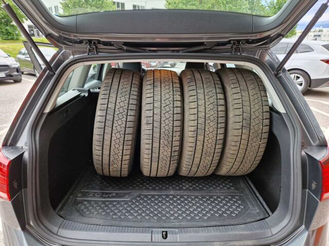 Volkswagen Golf 2019 Variant Alltrack 2,0 TDI SCR 135 kW (184 hv) 4MOTION DSG-automaatti / Webasto / Acc / LED / Keyless Go / Kamera