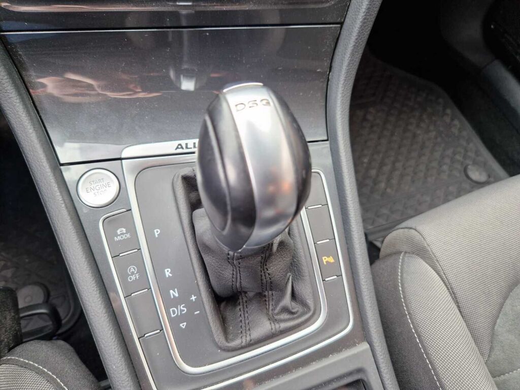 Volkswagen Golf 2019 Variant Alltrack 2,0 TDI SCR 135 kW (184 hv) 4MOTION DSG-automaatti / Webasto / Acc / LED / Keyless Go / Kamera