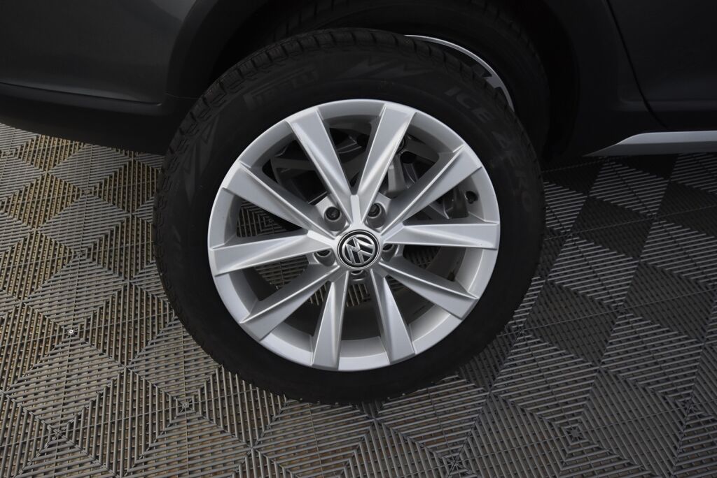 Volkswagen Golf 2019 Variant Alltrack 2,0 TDI SCR 135 kW (184 hv) 4MOTION DSG-automaatti / Webasto / Acc / LED / Keyless Go / Kamera