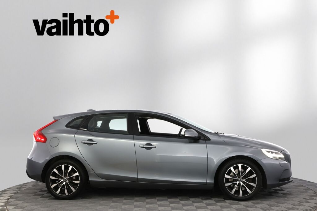 Volvo V40 2019 T2 Dynamic Edition aut / LED / Keyless / Webasto / VOC / Jakopää + huolto 6/25