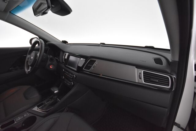 Kia Niro plug-in 2018 1,6 GDI EX DCT / Lohkolämmitin / Kaistavahti / Peruutuskamera / Adapt. vakkari