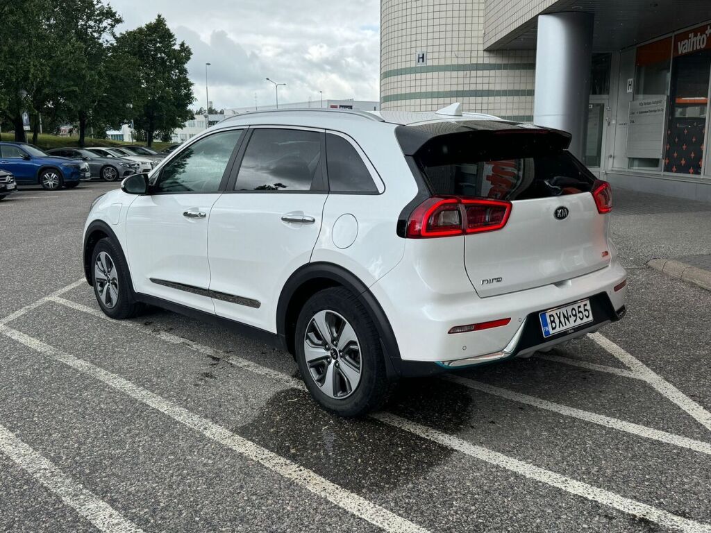 Kia Niro plug-in 2018 1,6 GDI EX DCT / Lohkolämmitin / Kaistavahti / Peruutuskamera / Adapt. vakkari