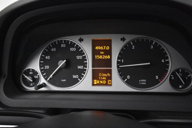 Mercedes-Benz B 2011 180 CDI A / Nahkaverhoilu / Xenon / Tutkat / Veholla huollettu aina