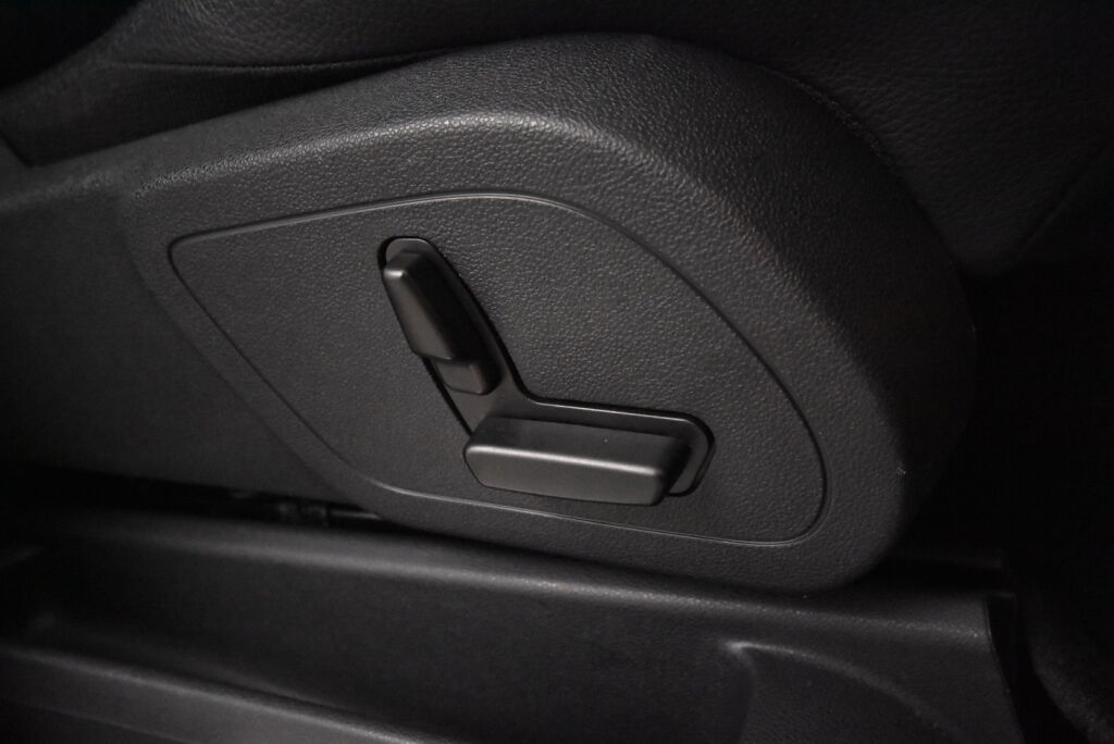 Mercedes-Benz B 2011 180 CDI A / Nahkaverhoilu / Xenon / Tutkat / Veholla huollettu aina