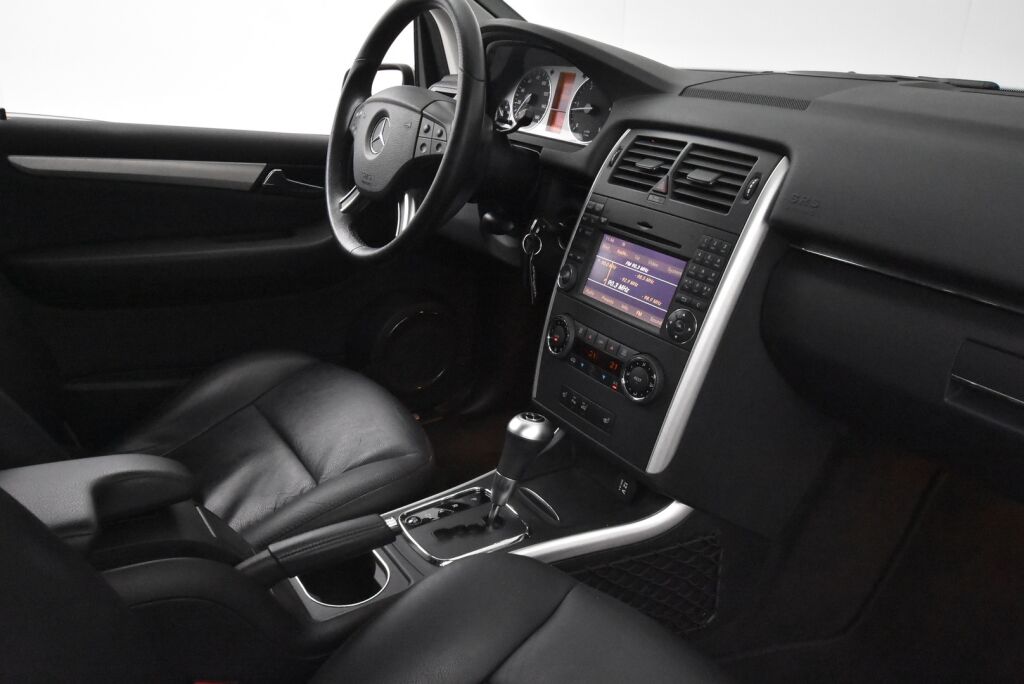 Mercedes-Benz B 2011 180 CDI A / Nahkaverhoilu / Xenon / Tutkat / Veholla huollettu aina