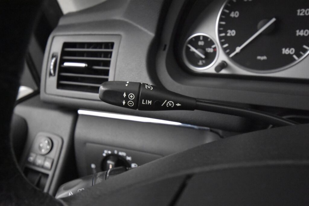 Mercedes-Benz B 2011 180 CDI A / Nahkaverhoilu / Xenon / Tutkat / Veholla huollettu aina