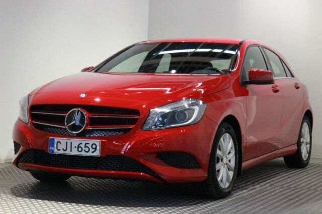 Mercedes-Benz A 2014 180 BE A Premium Business / Suomiauto / Kamera / Vakkari / Bi-xenon / Juuri huollettu