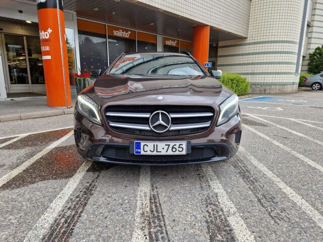 Mercedes-Benz GLA 2014 200 CDI 4Matic A Premium Business / Muistipenkit / Kamera / Koukku / Juuri huollettu