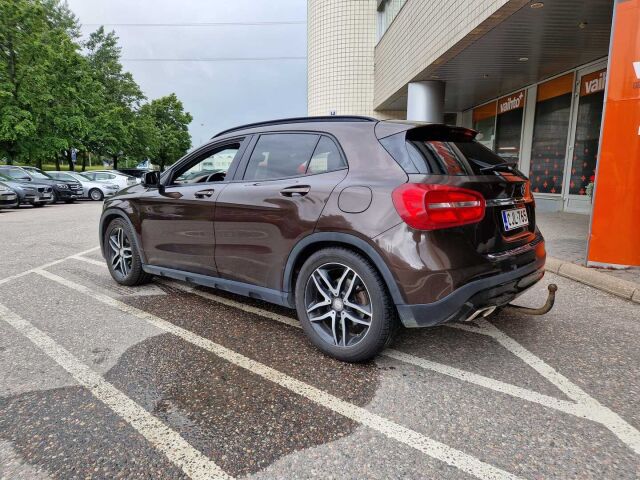 Mercedes-Benz GLA 2014 200 CDI 4Matic A Premium Business / Muistipenkit / Kamera / Koukku / Juuri huollettu