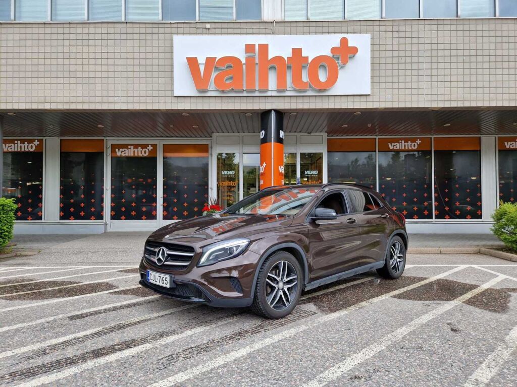 Mercedes-Benz GLA 2014 200 CDI 4Matic A Premium Business / Muistipenkit / Kamera / Koukku / Juuri huollettu