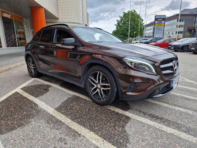 Mercedes-Benz GLA 2014 200 CDI 4Matic A Premium Business / Muistipenkit / Kamera / Koukku / Juuri huollettu