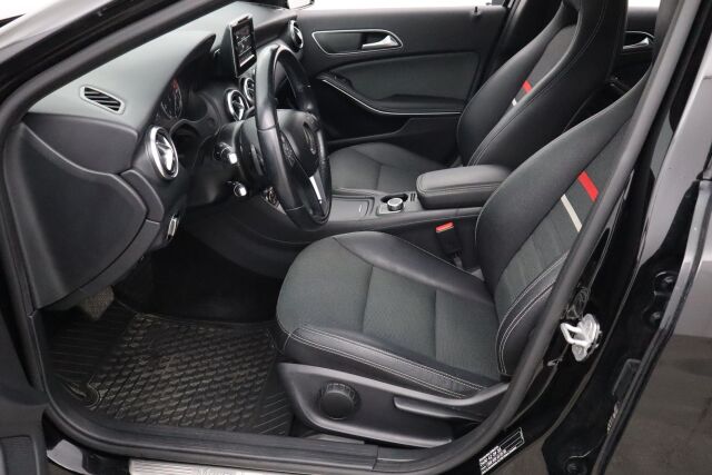 Mercedes-Benz A 2015 180 BE A Summer Edition