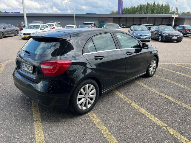 Mercedes-Benz A 2015 180 BE A Summer Edition