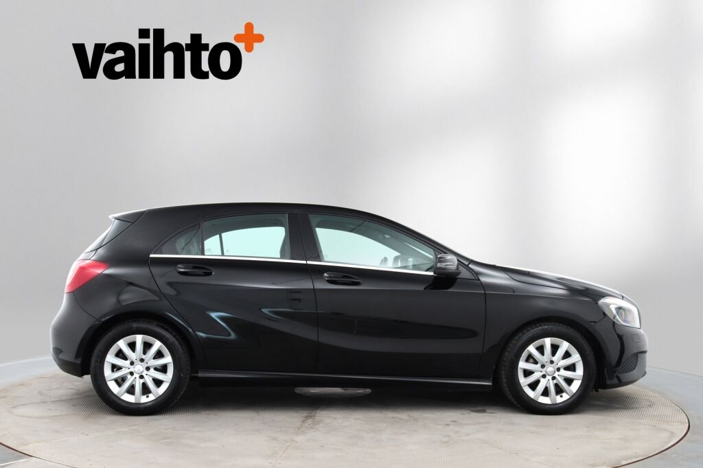 Mercedes-Benz A 2015 180 BE A Summer Edition