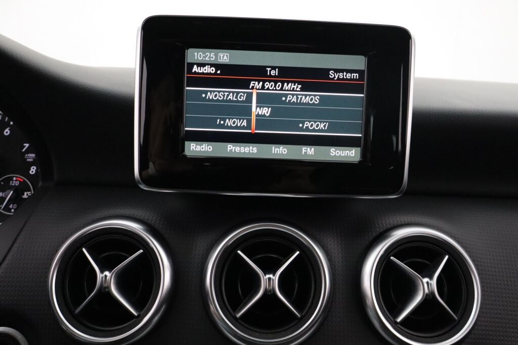 Mercedes-Benz A 2015 180 BE A Summer Edition