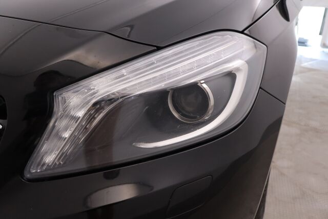 Mercedes-Benz A 2015 180 BE A Summer Edition