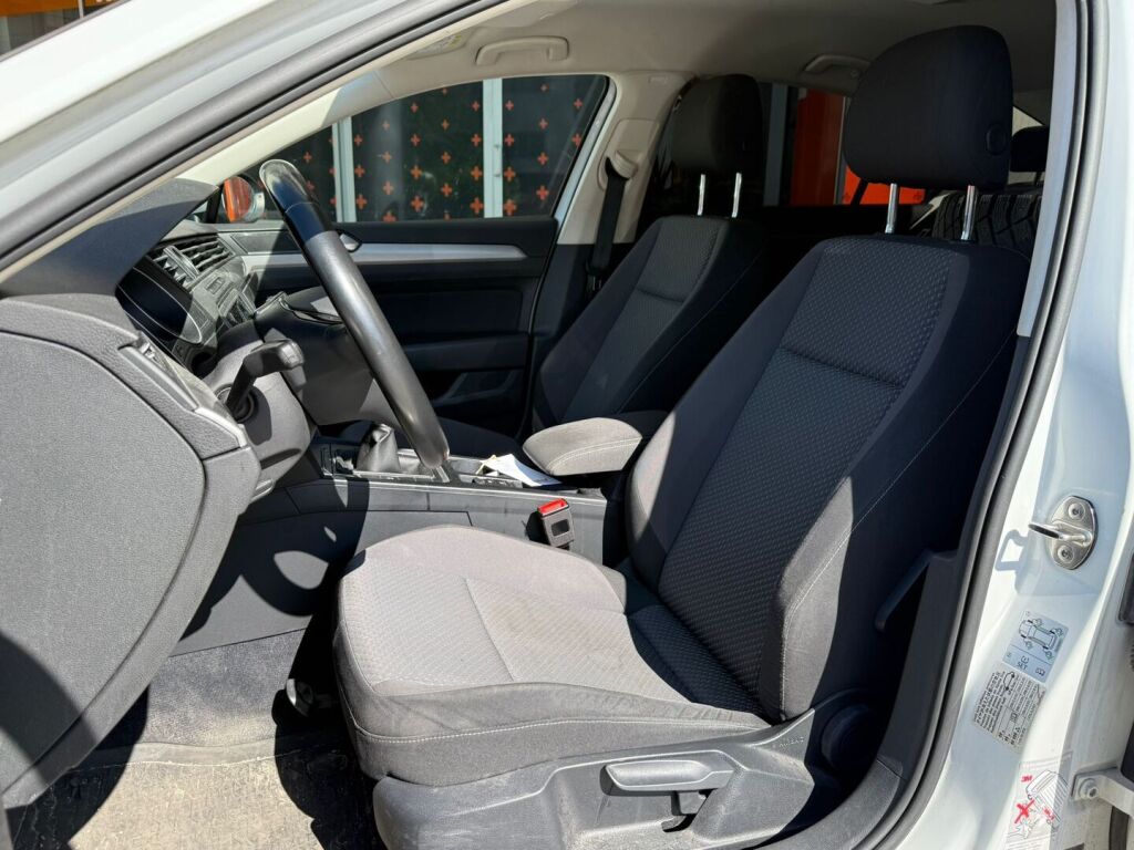 Volkswagen Passat 2015 Sedan Trendline 1,4 TSI 92 kW (125 hv) BlueMotion Technology / Lohkolämmitin / Bluetooth / Vakionopeudensäädin / Jakopää tehty 2022