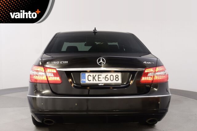 Mercedes-Benz E 2011 350 CDI 4Matic A / Navi / Osanahkaverhoilu / xenon / Ilma-alusta