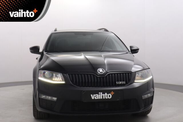 Skoda Octavia 2015 Combi 2,0 TSI RS DSG Autom. / ACC / Webasto / Puolinahat / Uudet kesärenkaat / Katsastettu 03/2025 /