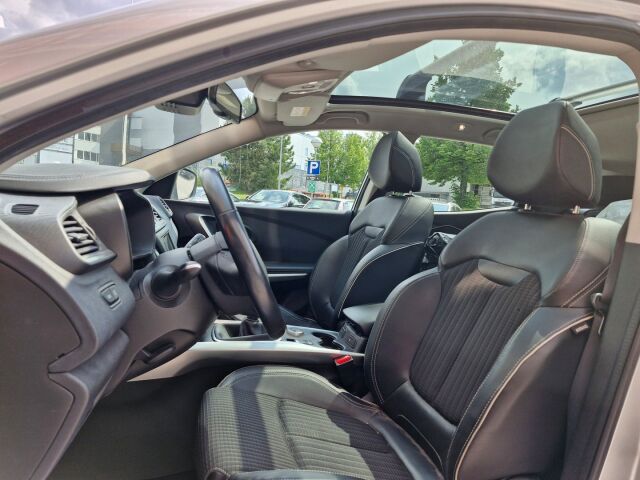 Renault Kadjar 2015 Energy dCi 130 4WD Bose / Kamera / Navi / Panoraama / Kaistavahti / LED