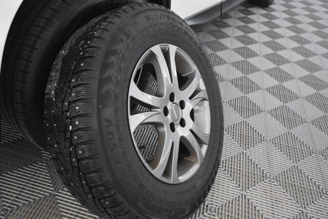 Subaru Forester 2017 2,0i XS CVT / Vetokoukku / Moottorinlämmitin / Led-ajovalot / X-Mode