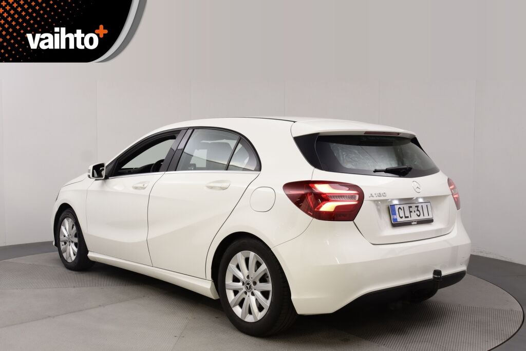 Mercedes-Benz A 2017 180 A Suomi 100 Edition / Juuri huollettu / High Performance valot / Vetokoukku