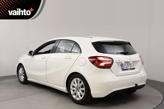 Mercedes-Benz A 2017 180 A Suomi 100 Edition / Juuri huollettu / High Performance valot / Vetokoukku