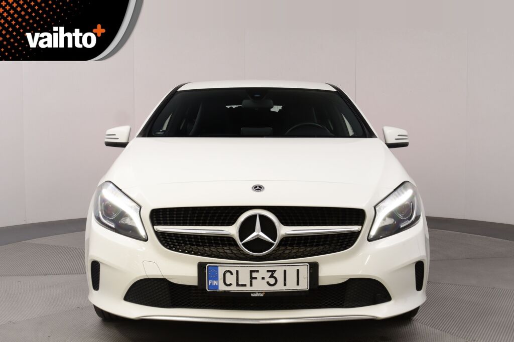 Mercedes-Benz A 2017 180 A Suomi 100 Edition / Juuri huollettu / High Performance valot / Vetokoukku