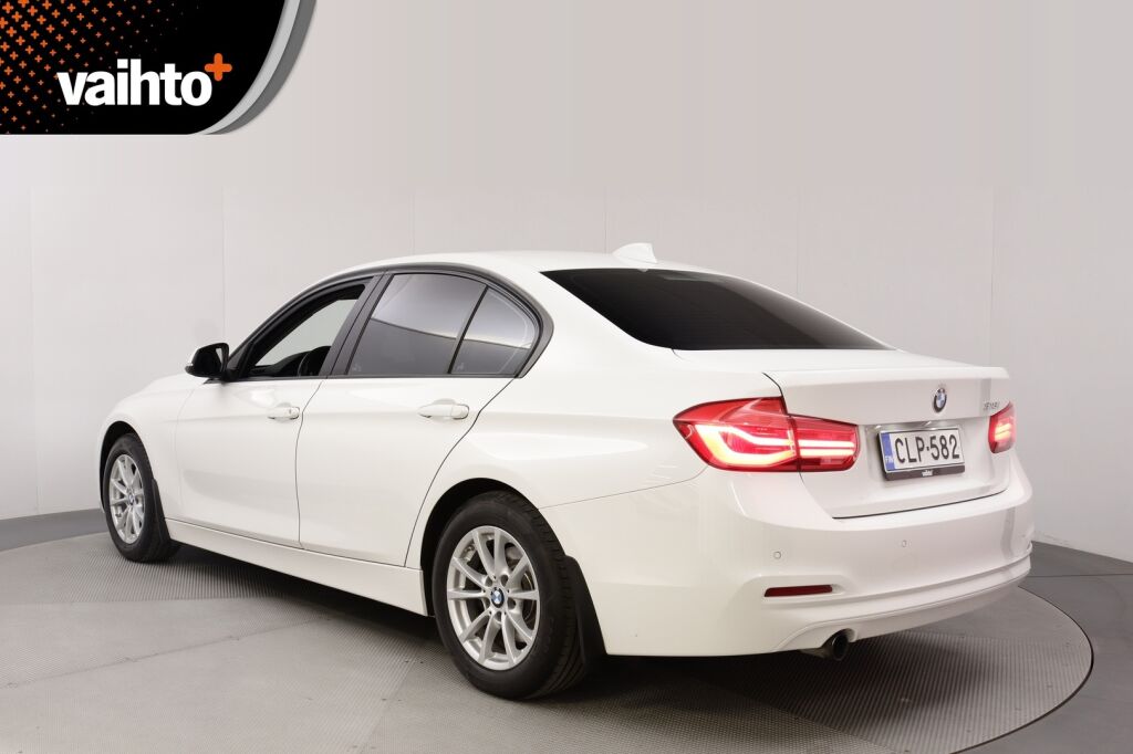 BMW 318 2018 F30 Sedan 318i A Business Exclusive / Facelift / Sporttipenkit/ Ledivalot