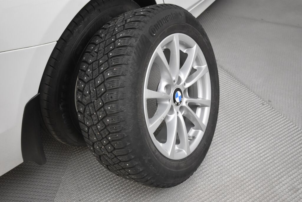 BMW 318 2018 F30 Sedan 318i A Business Exclusive / Facelift / Sporttipenkit/ Ledivalot