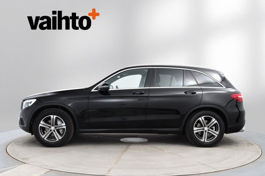 Mercedes-Benz GLC 2015 220 d 4Matic A Premium Business / AMG sisäpaketti / Vetokoukku / ILS / 360° kamera / Lohkolämmitin + Sp / Sport-penkit