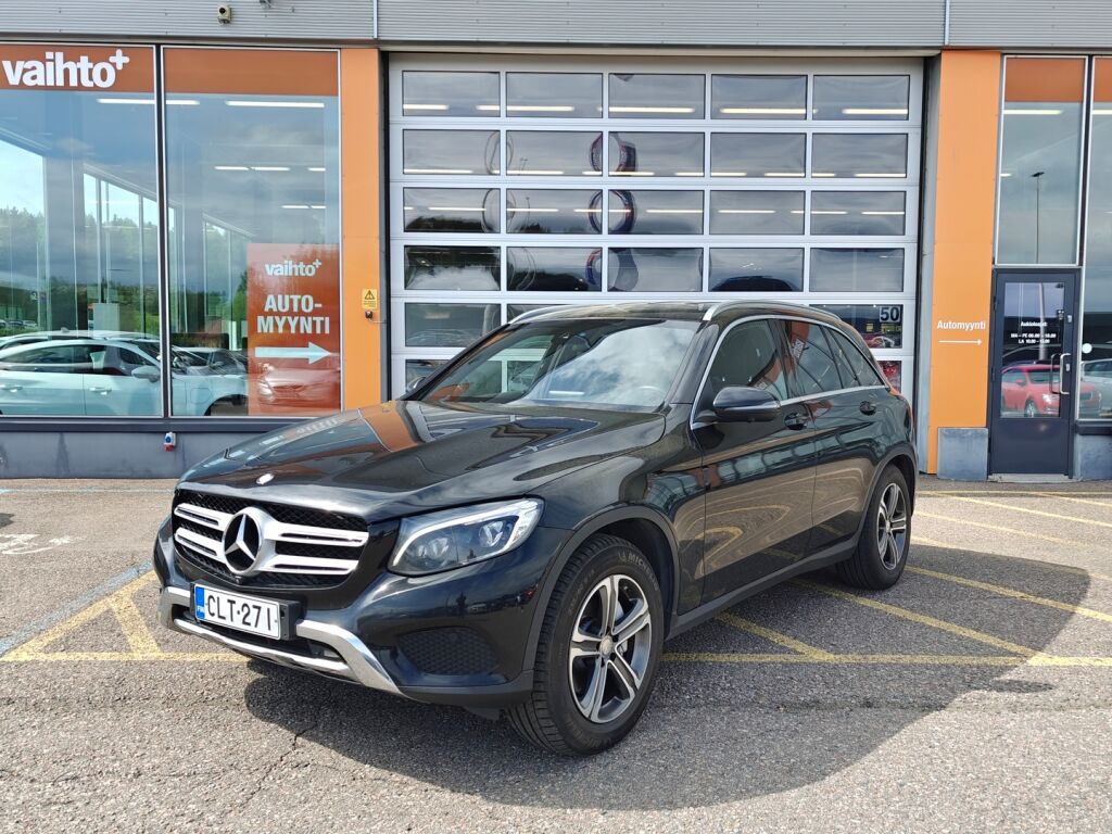 Mercedes-Benz GLC 2015 220 d 4Matic A Premium Business / AMG sisäpaketti / Vetokoukku / ILS / 360° kamera / Lohkolämmitin + Sp / Sport-penkit