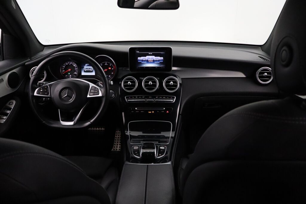 Mercedes-Benz GLC 2015 220 d 4Matic A Premium Business / AMG sisäpaketti / Vetokoukku / ILS / 360° kamera / Lohkolämmitin + Sp / Sport-penkit
