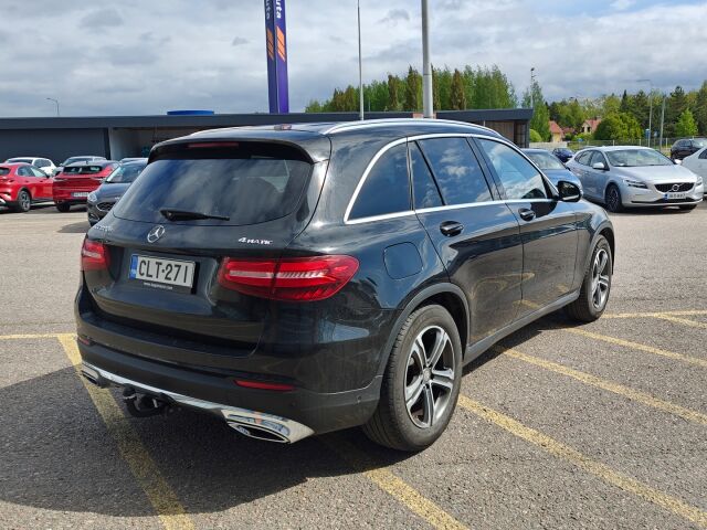 Mercedes-Benz GLC 2015 220 d 4Matic A Premium Business / AMG sisäpaketti / Vetokoukku / ILS / 360° kamera / Lohkolämmitin + Sp / Sport-penkit
