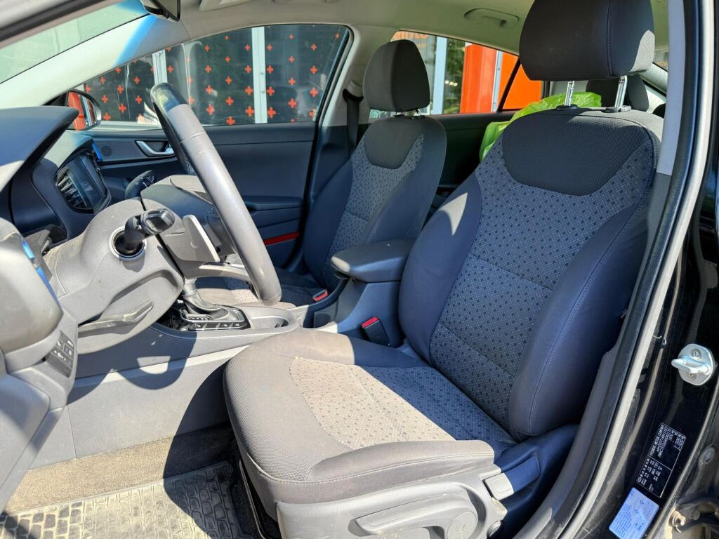 Hyundai IONIQ plug-in 2017 DCT Comfort Business / Infinity audio / Adaptiivinen vakkari / Blis / Kaistavahti