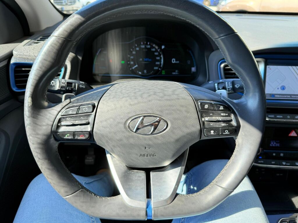 Hyundai IONIQ plug-in 2017 DCT Comfort Business / Infinity audio / Adaptiivinen vakkari / Blis / Kaistavahti