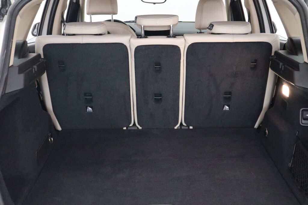 BMW 225 2019 F45 Active Tourer 225xe A Charged Edition Luxury / 1 om / Neliveto / Urh. istuimet / Nahkaverhoilu /