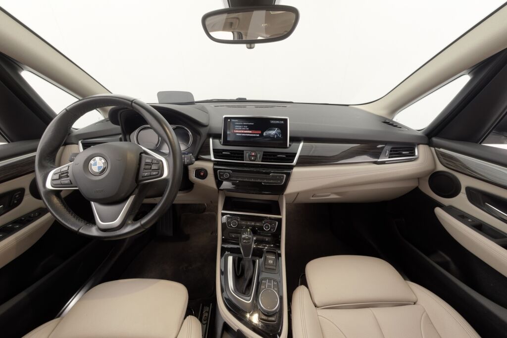 BMW 225 2019 F45 Active Tourer 225xe A Charged Edition Luxury / 1 om / Neliveto / Urh. istuimet / Nahkaverhoilu /