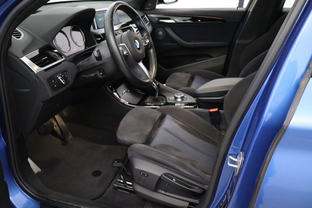 BMW X1 2019 F48 xDrive18d A Business Pro M Sport / Suomiauto / Harman Kardon / HUD / Keyless / Navigointi / Lohko + SP