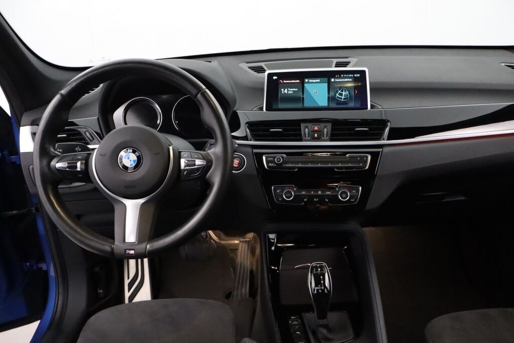 BMW X1 2019 F48 xDrive18d A Business Pro M Sport / Suomiauto / Harman Kardon / HUD / Keyless / Navigointi / Lohko + SP