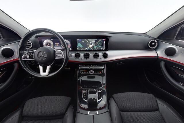 Mercedes-Benz E 2019 220 d 4Matic T A Business AMG / Vetokoukku / Widescreen / Webasto / Multibeam / Merkkiliikeen huoltokirja