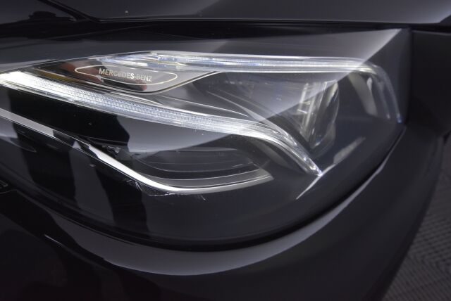 Mercedes-Benz E 2019 220 d 4Matic T A Business AMG / Vetokoukku / Widescreen / Webasto / Multibeam / Merkkiliikeen huoltokirja
