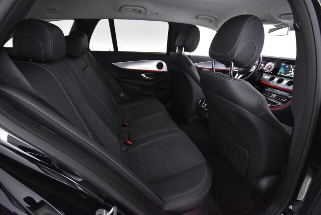 Mercedes-Benz E 2019 220 d 4Matic T A Business AMG / Vetokoukku / Widescreen / Webasto / Multibeam / Merkkiliikeen huoltokirja