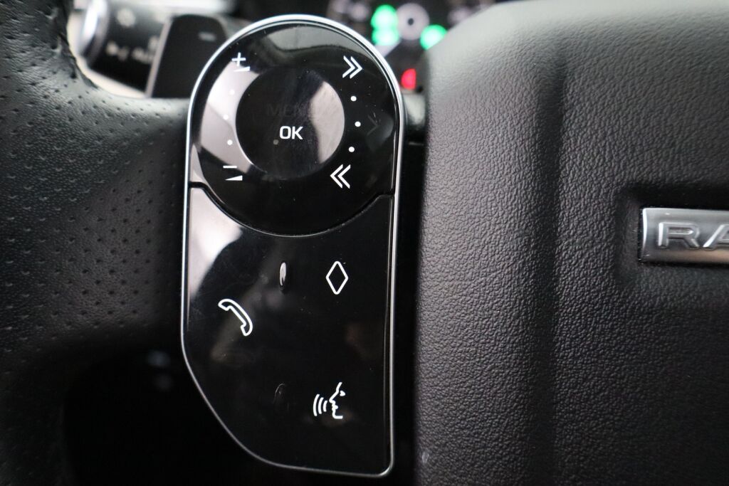Land Rover Range Rover Velar 2019 P250 2,0 bensiini S / Merkkihuollettu / Suomiauto / ACC / Webasto / Panorama / Meridian / Muistipenkit / Navigointi - RAHOITUS TÄHÄN AUTOON VAIN 3.99% - 